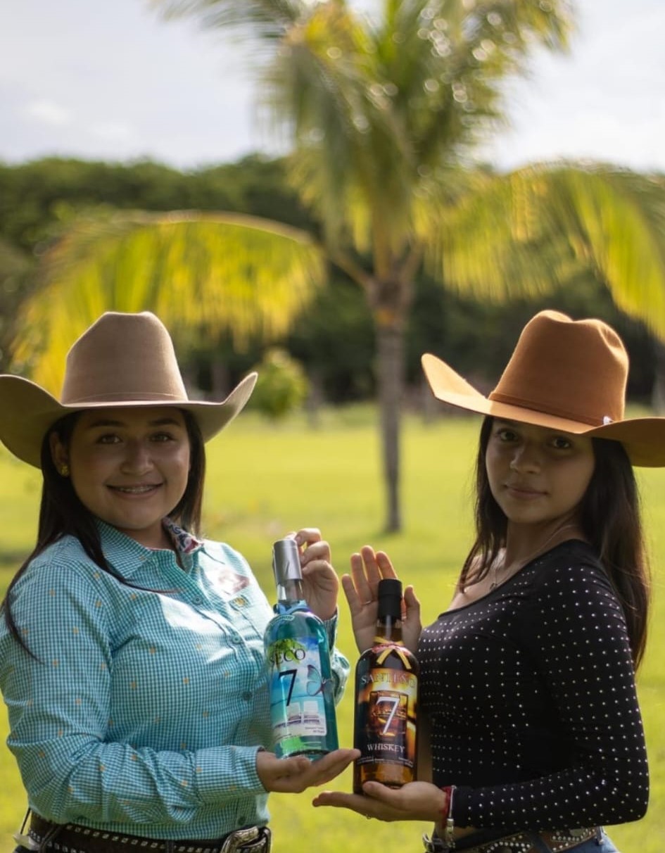 Santeño 7 - happy client